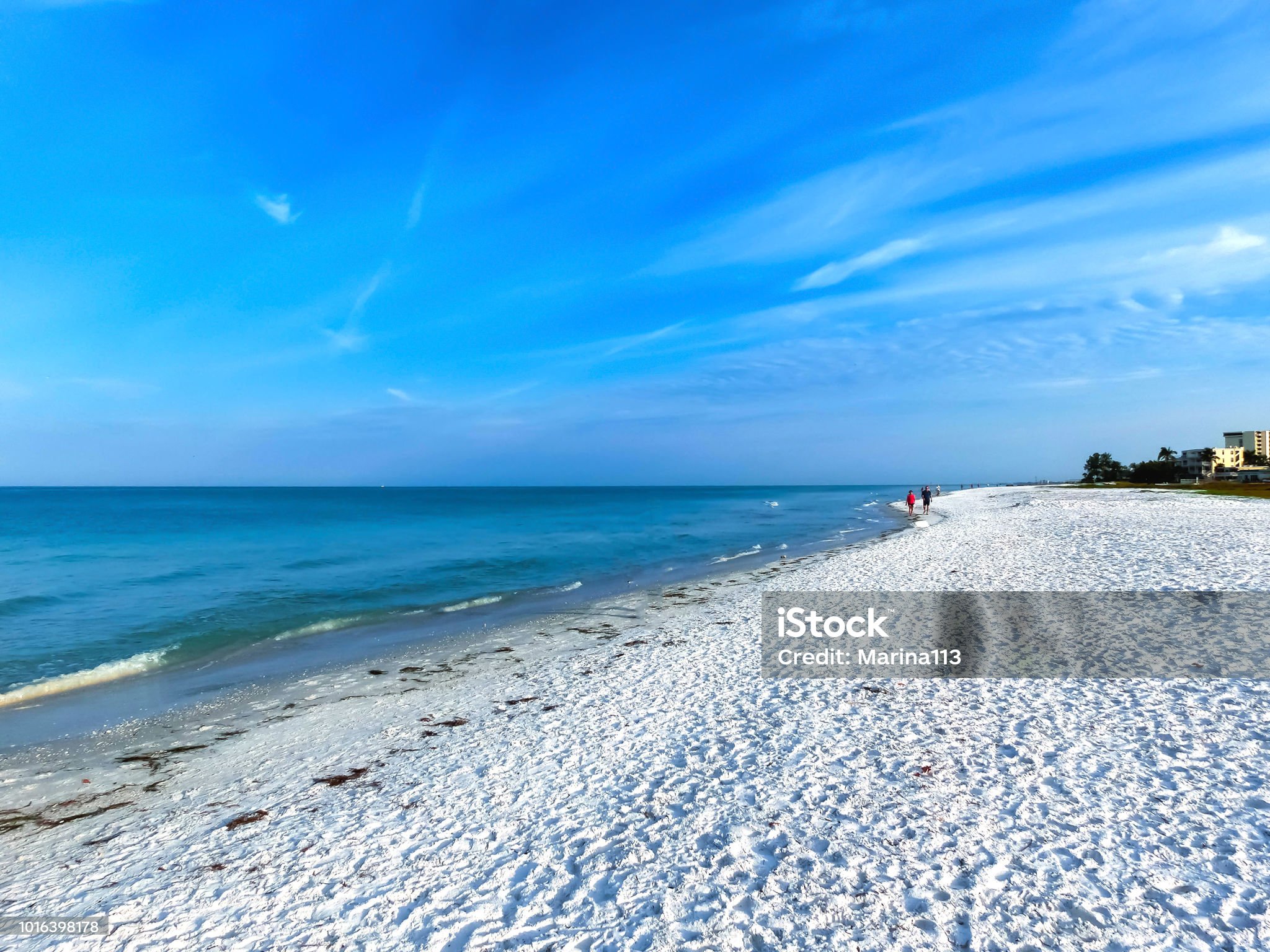 “Exploring Siesta Beach- Florida”s Divine Paradise .”