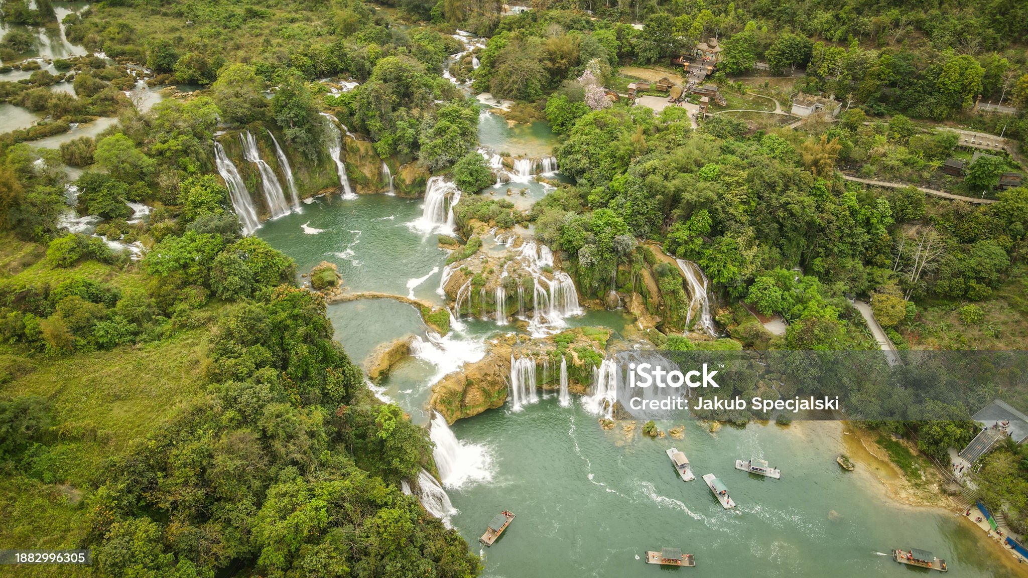 The stunning view of Ban Gioc-Detian Waterfall